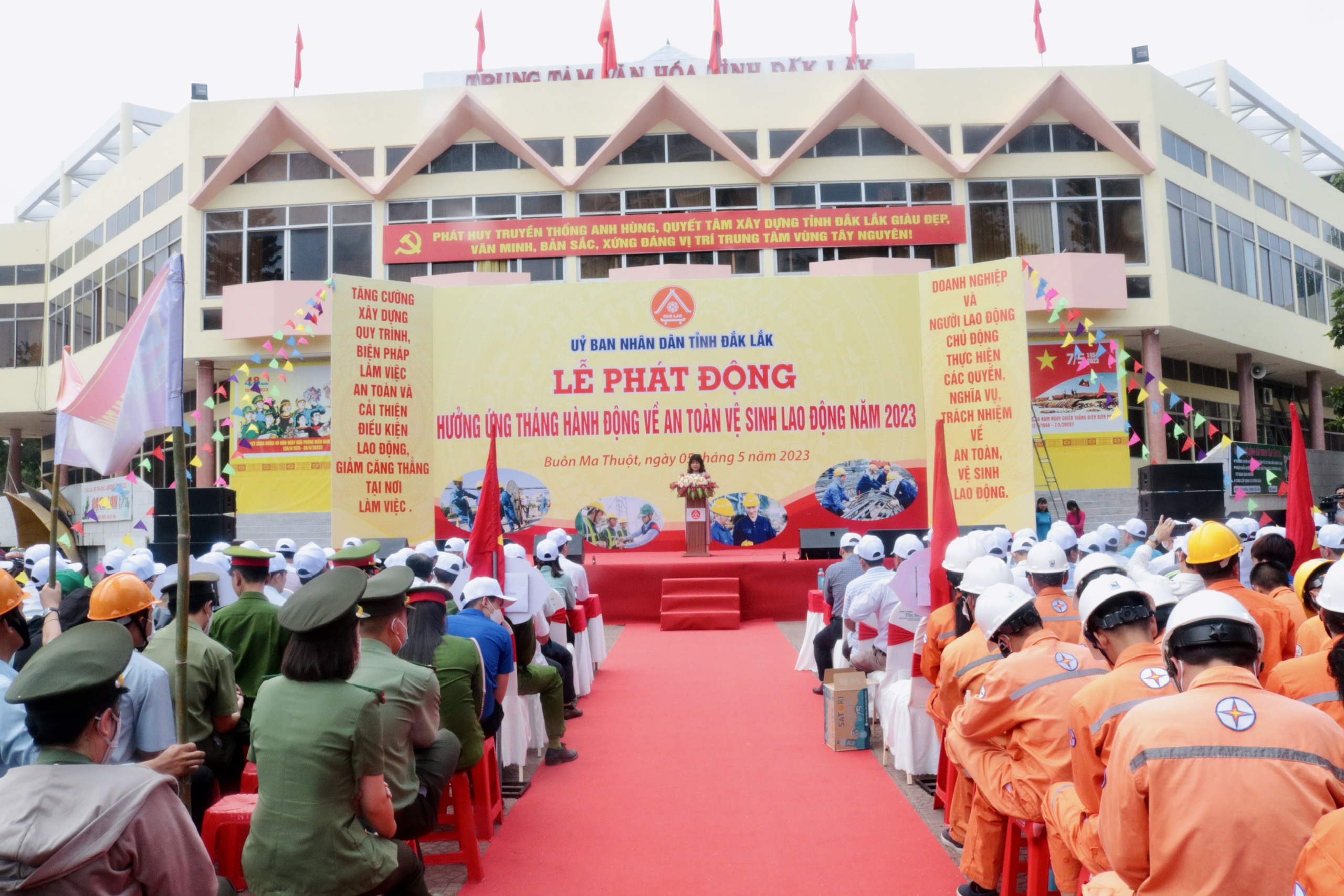 Lễ phát động hưởng ứng Tháng hành động về an toàn vệ sinh lao động năm 2023